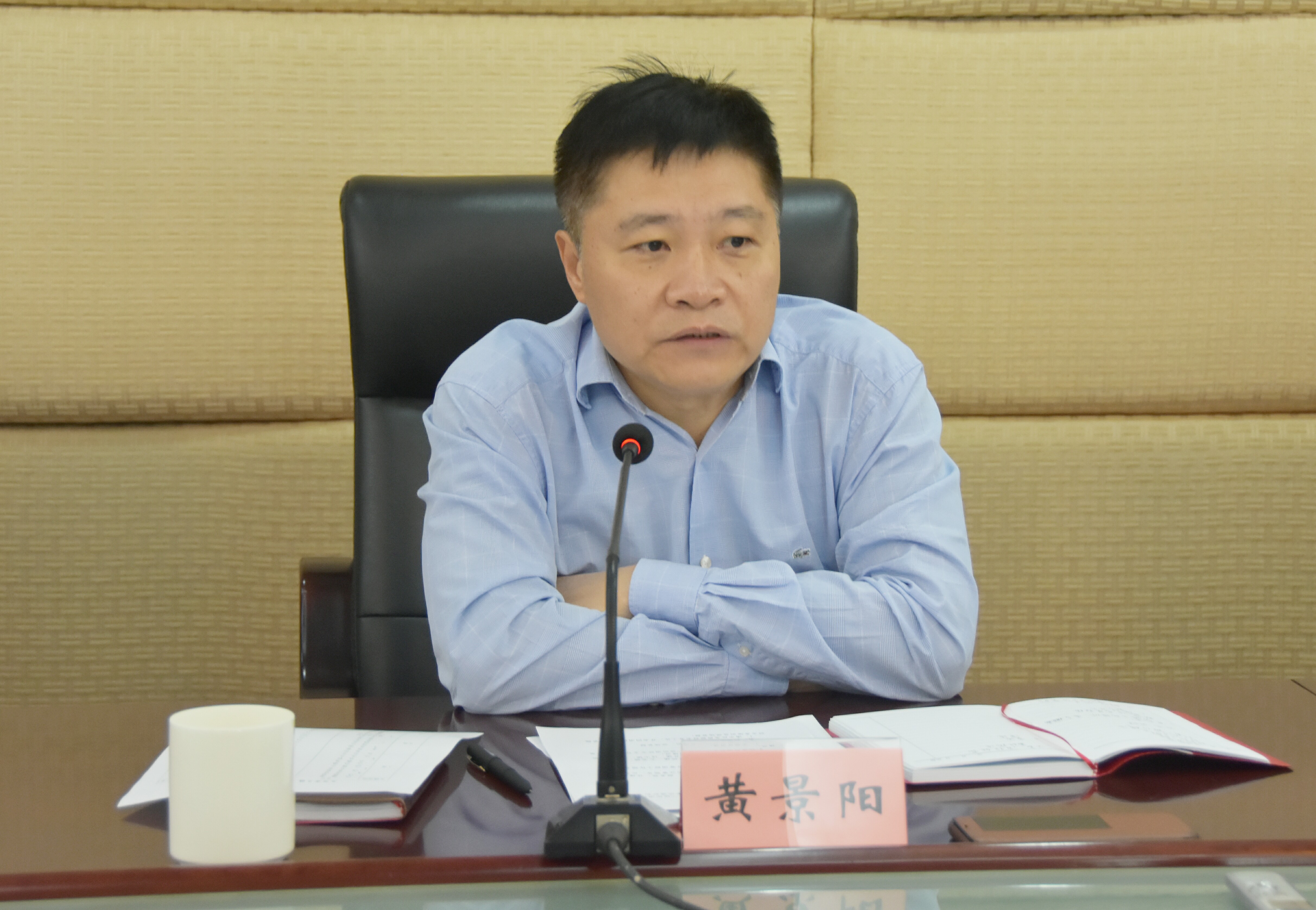 以坐在火山口的高度风险意识狠抓消防安全工作南安市黄景阳常务副市长